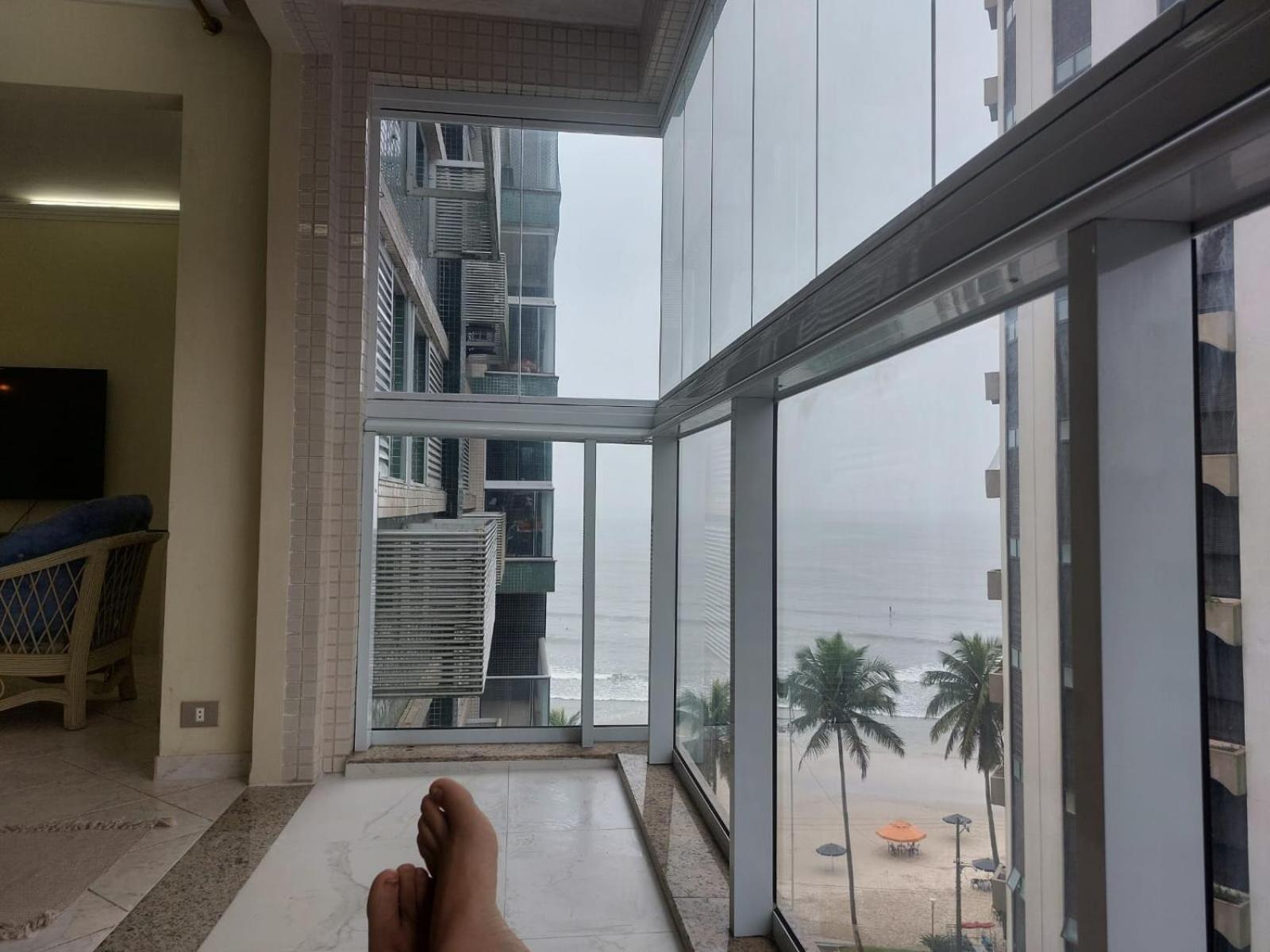 Apartamento Com Vista Mar Гуаружа Екстериор снимка