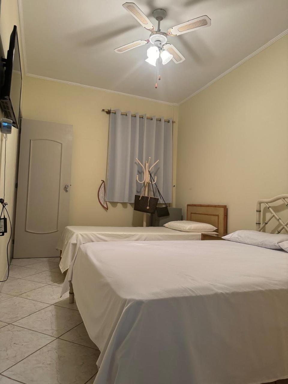 Apartamento Com Vista Mar Гуаружа Екстериор снимка