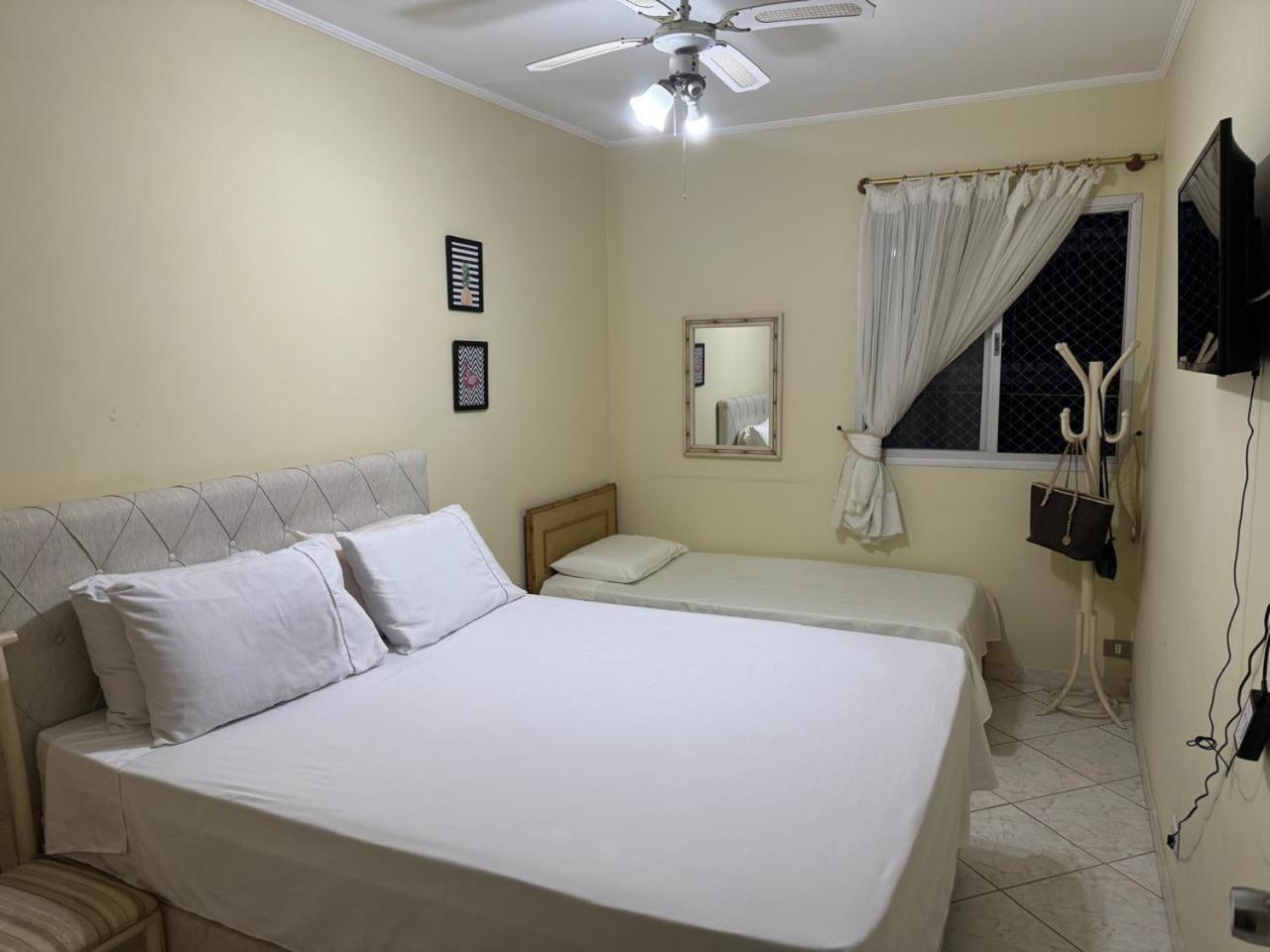 Apartamento Com Vista Mar Гуаружа Екстериор снимка