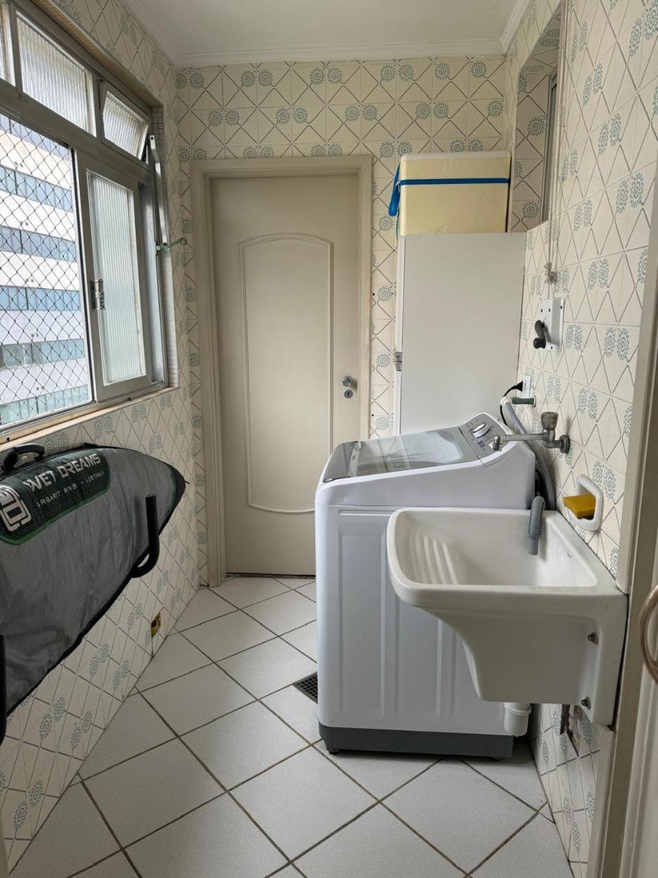 Apartamento Com Vista Mar Гуаружа Екстериор снимка